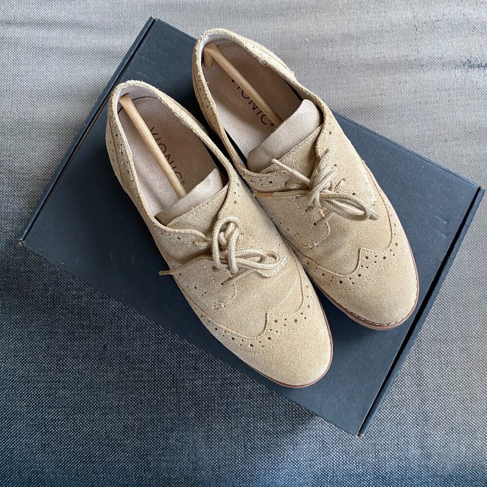 Vionic Beige Suede Brogue Lace-Up Flats